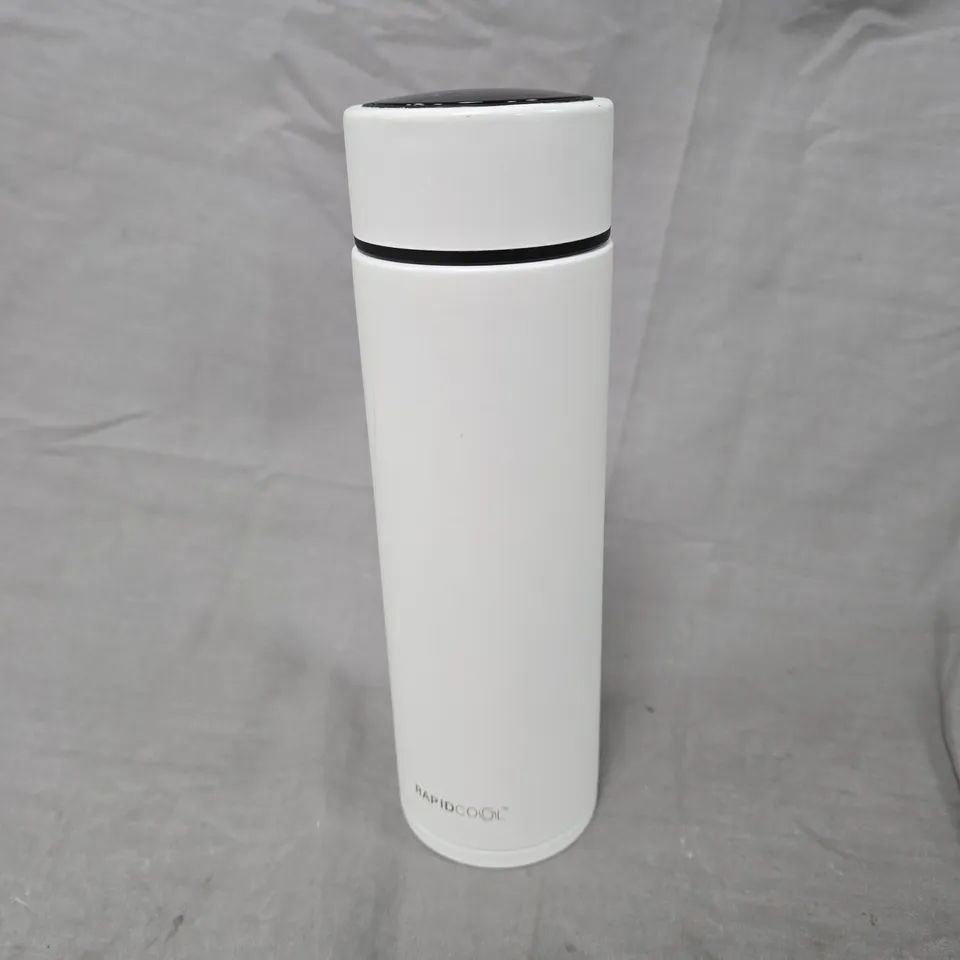 NUBY RAPIDCOOL BOTTLE IN WHITE