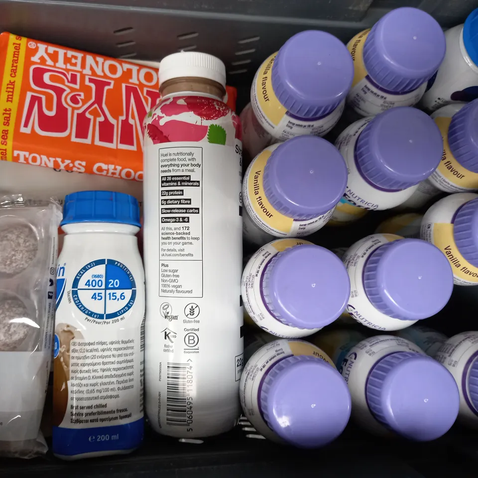APPROXIMATELY 10 ASSORTED FOOD AND DRINK ITEMS TO INCLUDE BEN'S ORIGINAL, FERRERO ROCHER, ETC