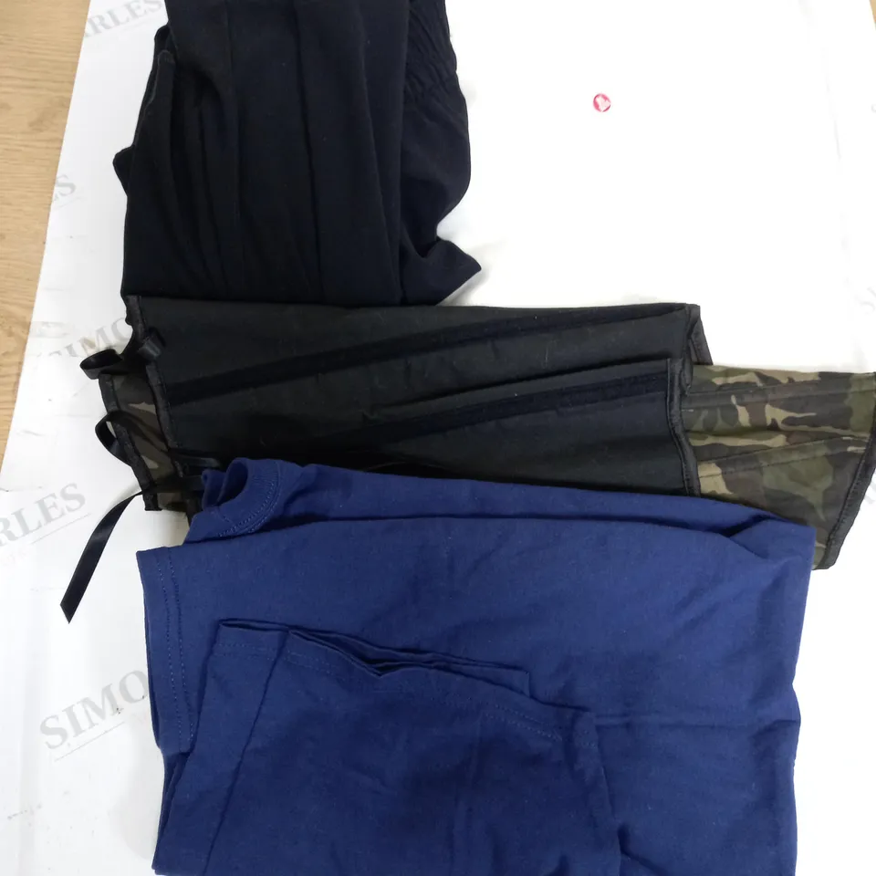 BOX OF APPROX. 50 ASSORTED CLOTHING VARYING IN SIZE/COLOUR/STYLE TO INCLUDE:  TOPS, TROUSERS, JUMPERS