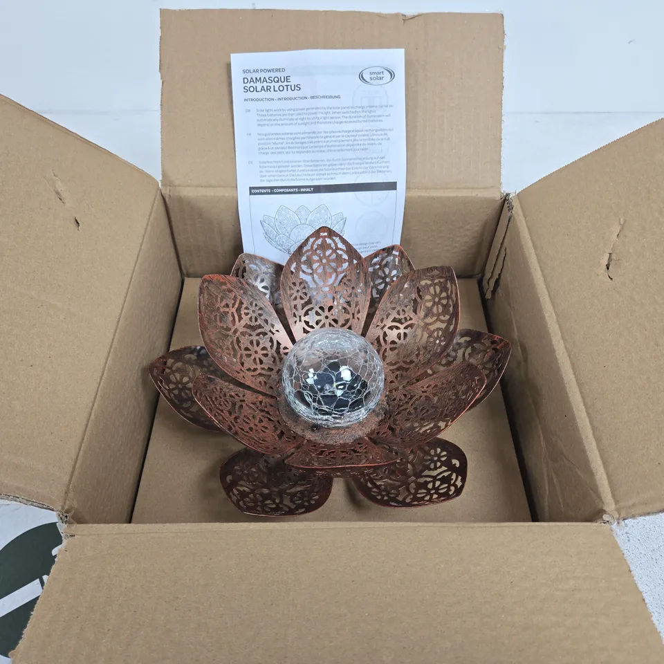 SMART SOLAR DAMASQUE SOLAR LOTUS BOXED WITH INSTRUCTIONS