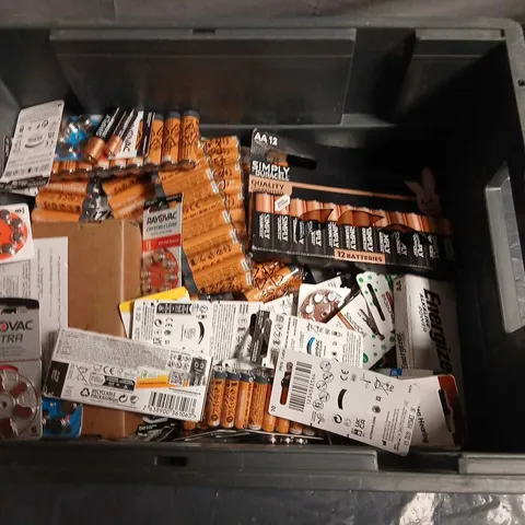 LARGE QUANTITY OF ASSORTED BATTERIES