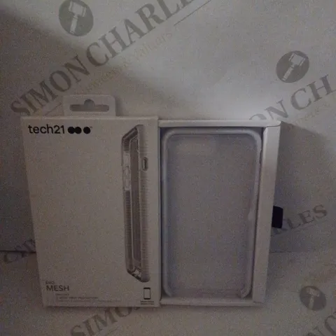 APPROXIMATELY 79 BRAND NEW BOXED TECH21 IPHONE 8 PLUS / 7 PLUS MAX PHONE CASE