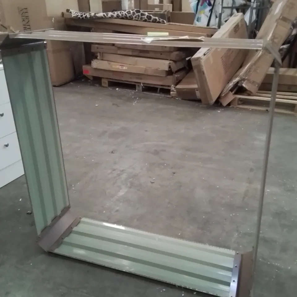 BRUNSWICK METAL PLANTER BOX