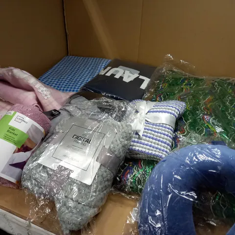 LARGE BOX OF APPROXIMATELY 15 ASSORTED HOUSEHOLD ITEMS TO INCLUDE: NECK SUPPORT PILLOW, KIDS BLANKE, KIDS PILLOW