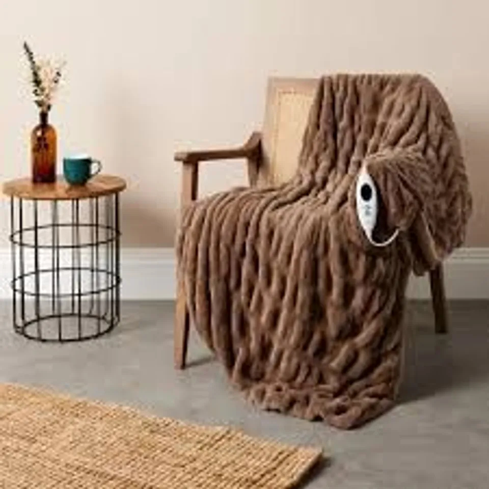 COZEE HOME LUXURY RUCHED FAUX FUR AND VELVETSOFT HEATED THROW