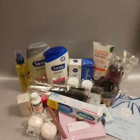 LOT OF APPROX 20 HEALTH AND BEAUTY ITEMS TO INCLUDE HAIR & SKIN CARE