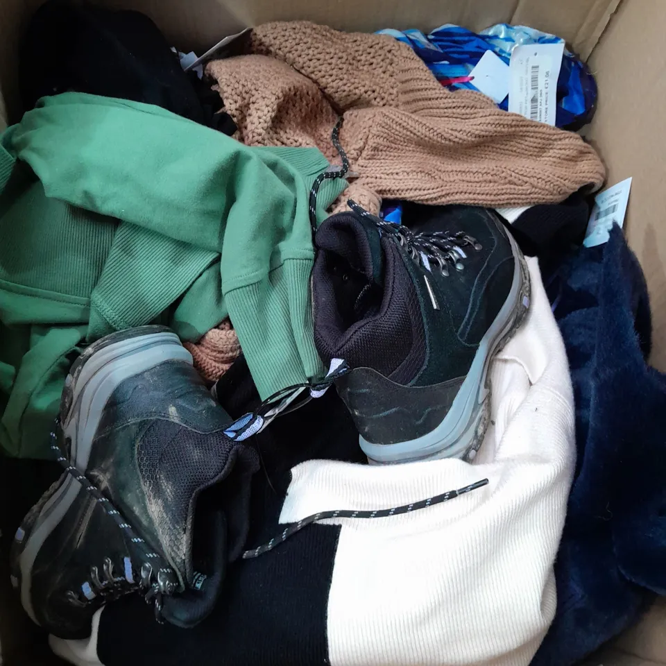 LARGE BOX OF ASSORTED CLOTHING ITEMS ALL IN DIFFRENT COLOURS AND SIZES 