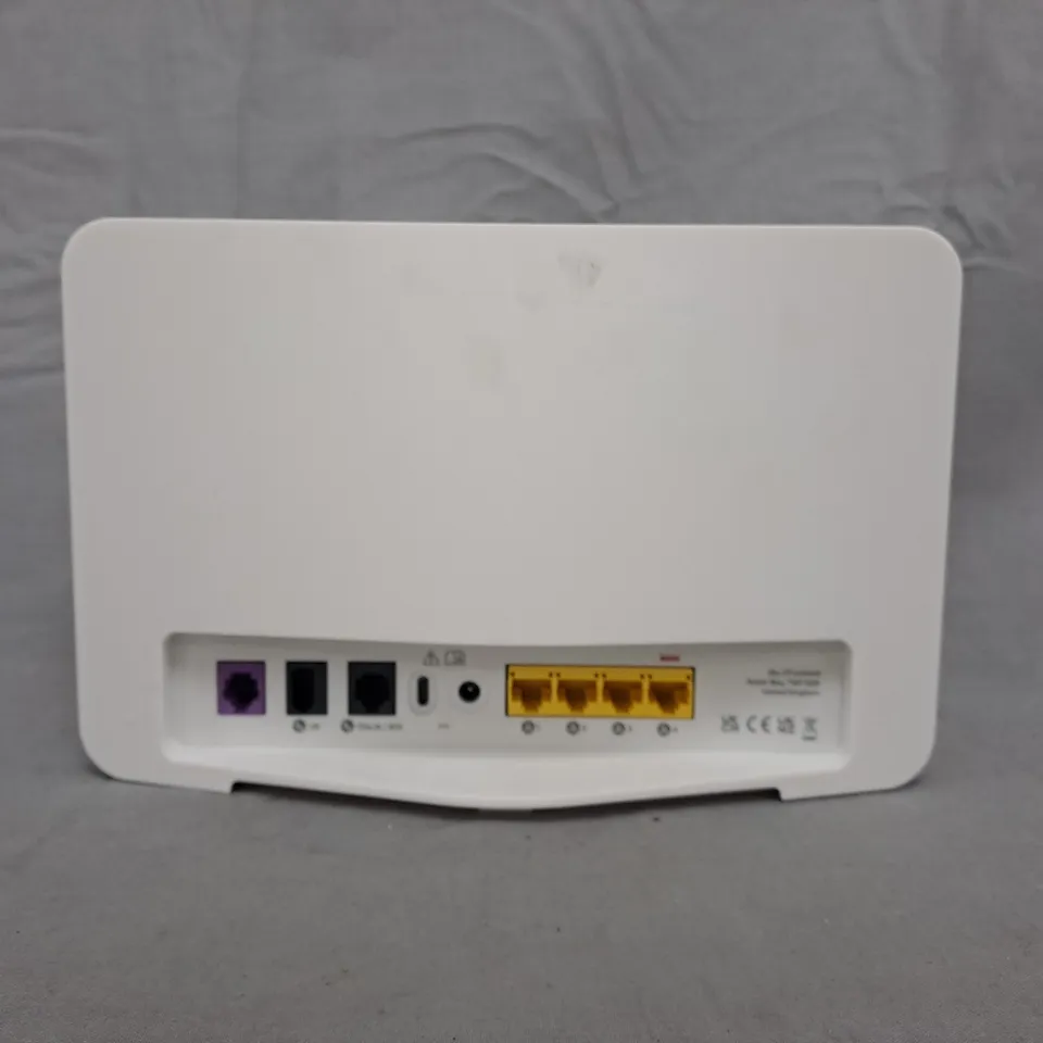 WHITE SR213-02-UK-WHT WIFI ROUTER