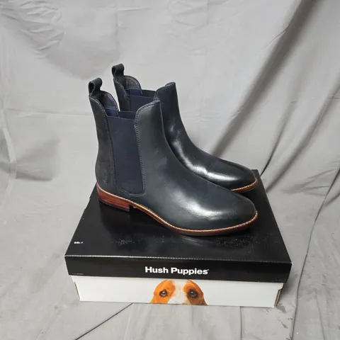 BOXED HUSH PUPPIES COLETTE BOOT – NAVY – WOMEN'S UK 7