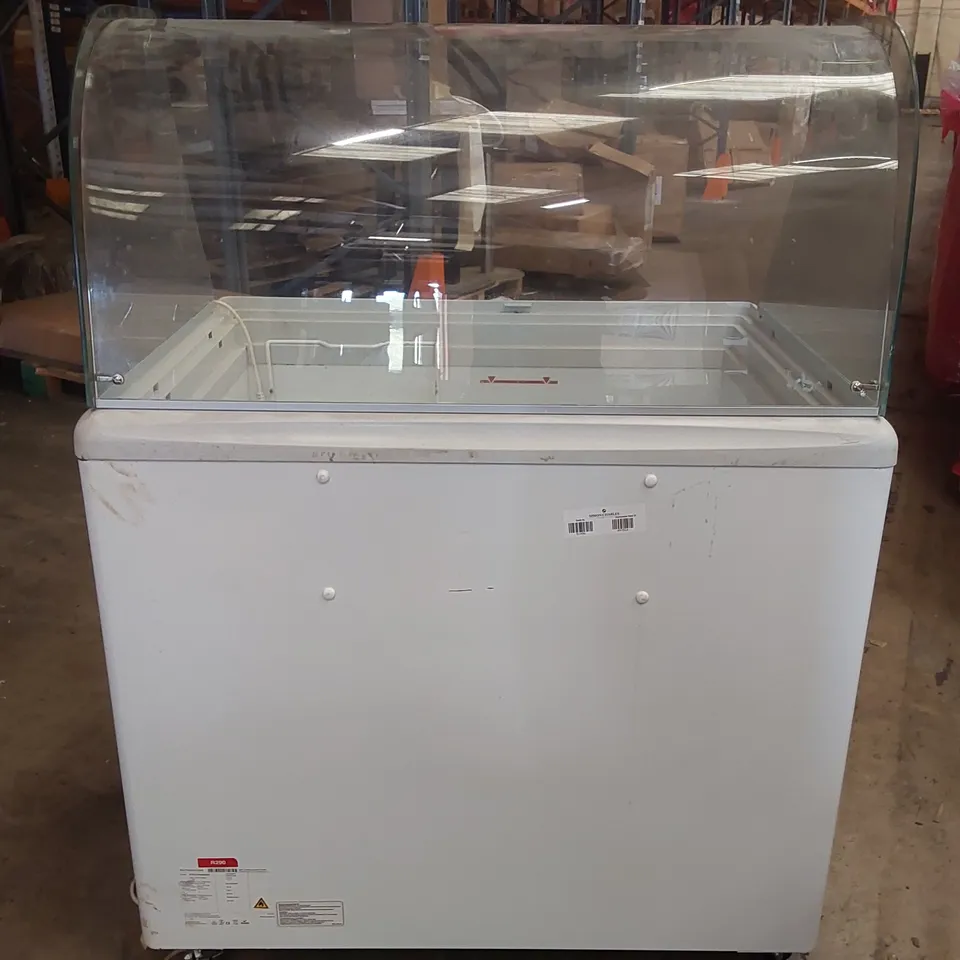 COMMERCIAL 'KELLY'S' BRANDED ICE CREAM DISPLAY FREEZER