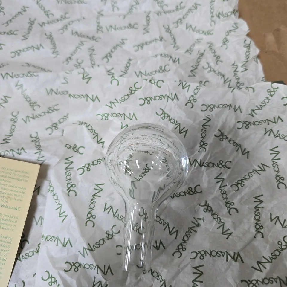 VNASON & C BOTTLE DECANTER WITH STOPPER – WORLD COLLECTION