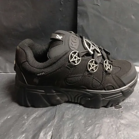 BLACK CHUNKY SNEAKERS WITH STAR CHARM LACING β UK7 - UNBOXED