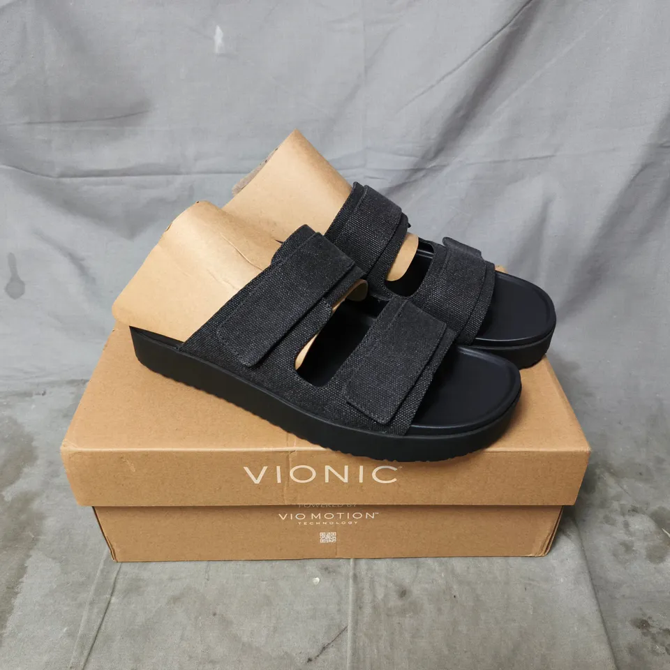 VIONIC BLACK SANDALS WITH VELCRO STRAPS – CONTOURED FOOTBED (BOXED) SIZE 7