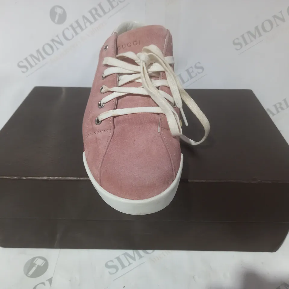 BOXED PAIR OF GUCCI SHOES IN PINK EU SIZE 38
