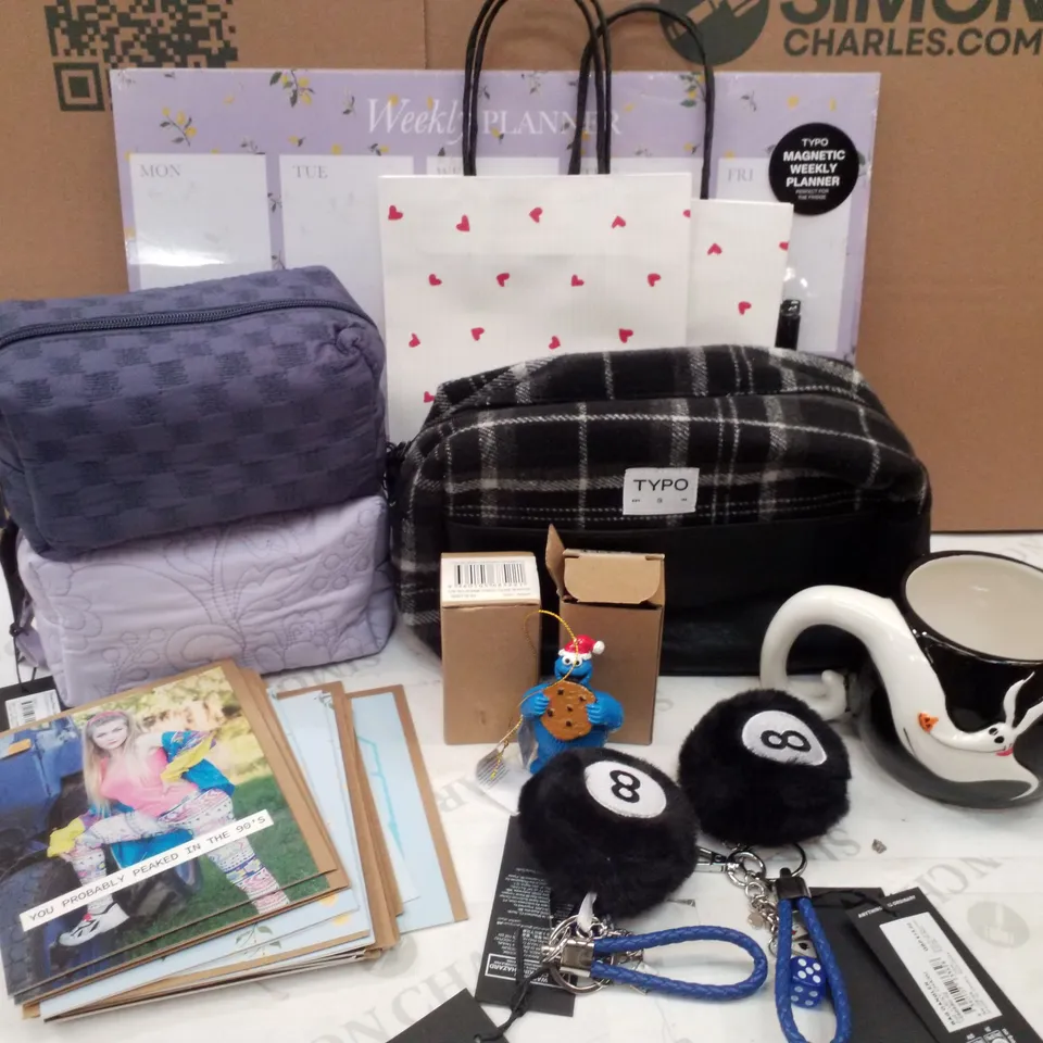BOX CONTAINING WEEKLY PLANNER, PENCIL CASES, BIRTHDAY CARDS, COOKIE MONSTER ORNAMENT, GIFT BAGS & BAG DANGLERS
