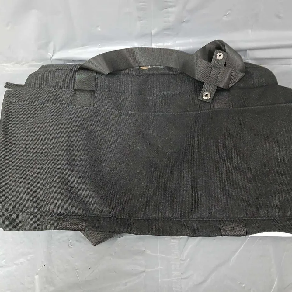 NIKE JUST DO IT BLACK SMALL DUFFELBAG 