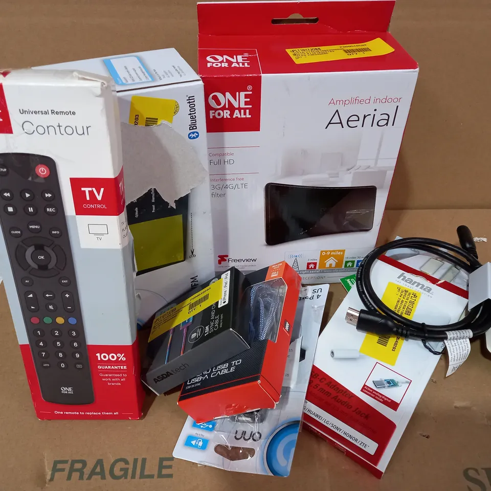 LOT OF APPROX. 10 X ITEMS TO INCLUDE ONE FOR ALL HD COMPATIBLE INDOOR AERIAL, ONN DIGITAL RADIO, BLACKWEB MICRO USB TO USB-A CABLE, ETC.