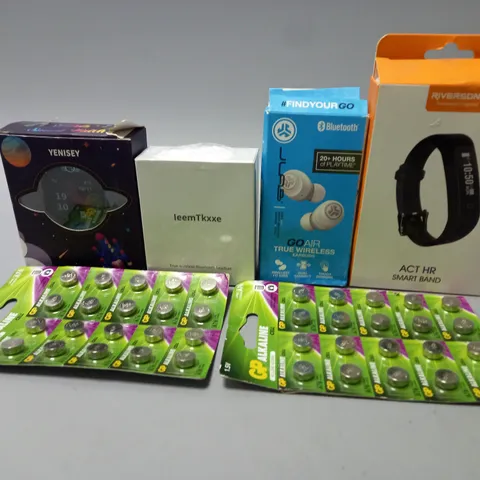 BAG OF ASSORTED ELECTRICAL ITEMS TOO INCLUDE CHARGERS , BATTERIES , EARPHONES , ETC
