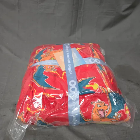 OODIE OVERSIZED HOODED BLANKET - POKEMON CHARIZARD