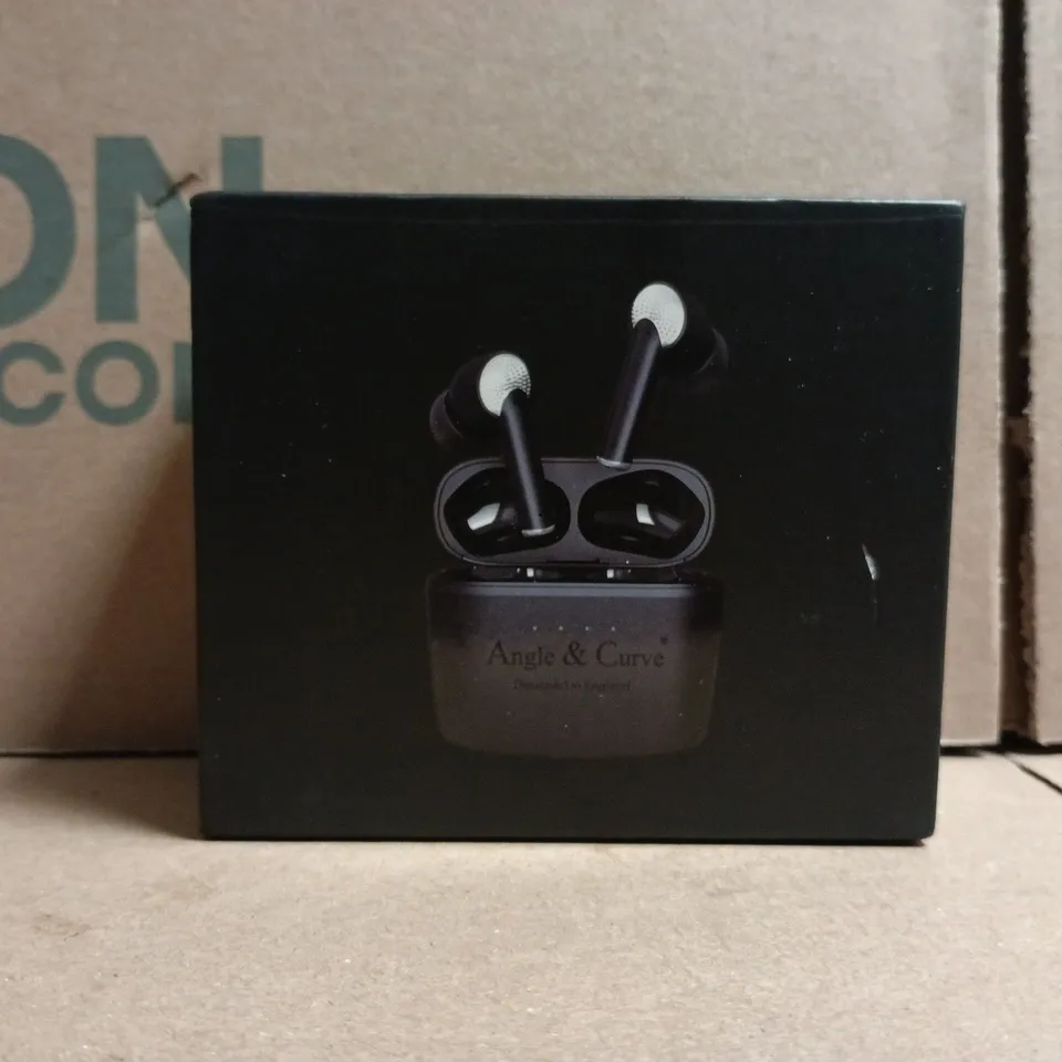 ANGLE & CURVE TRUE WIRELESS EARBUDS