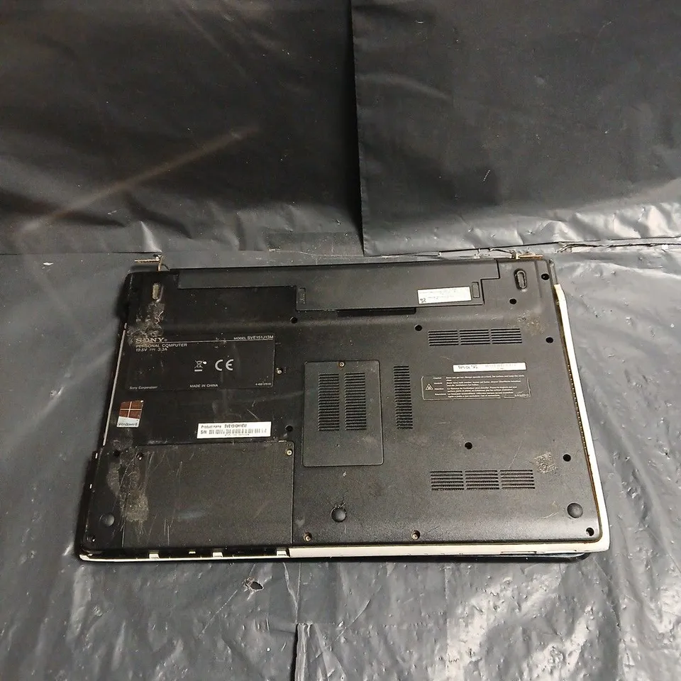 SONY VAIO LAPTOP SVE151J13EW