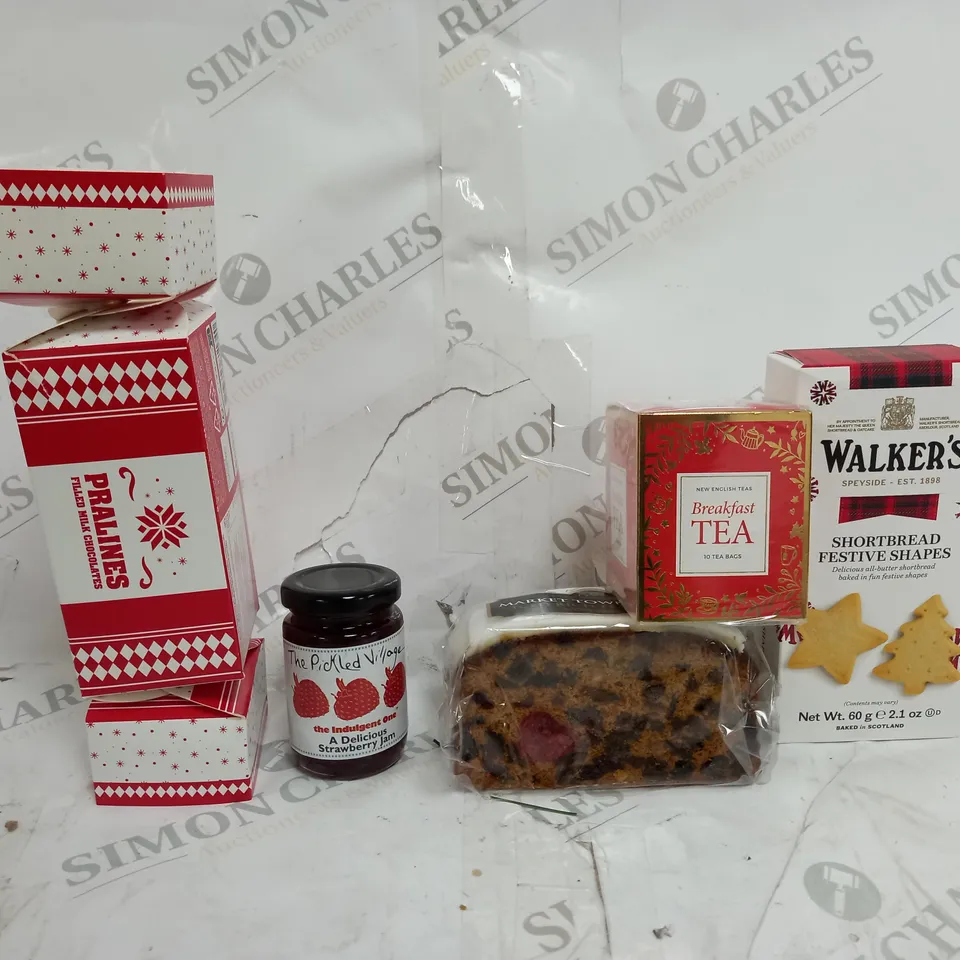 CHRISTMAS FOR TEA GIFT SET