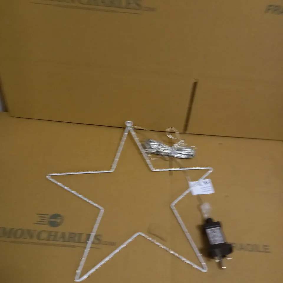 LUMINEO STAR SHAPED METAL FRAME