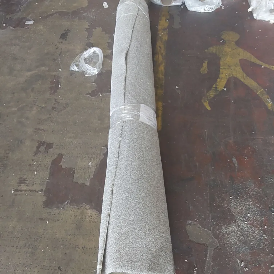 ROLL OF QUALITY CORNICHE SIDEWALK CARPET - APPROXIMATELY 2.25 x 4m