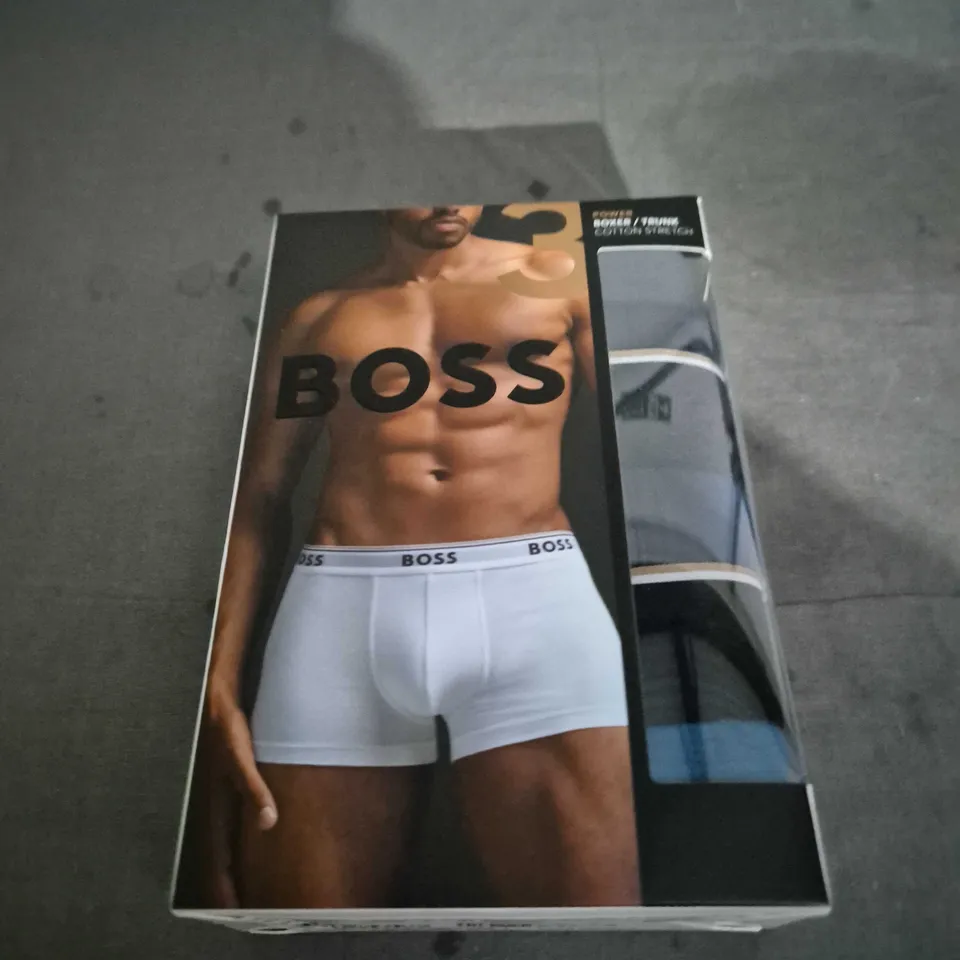 HUGO BOSS MEN'S BOXER BRIEFS - BOXED PACK OF 3 - SIZE M