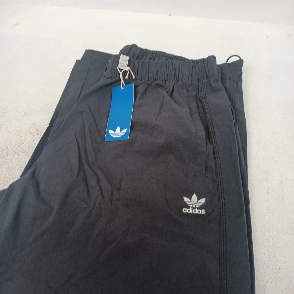 ADIDAS BLACK CARGO PANTS – MEN'S, UK 3XL