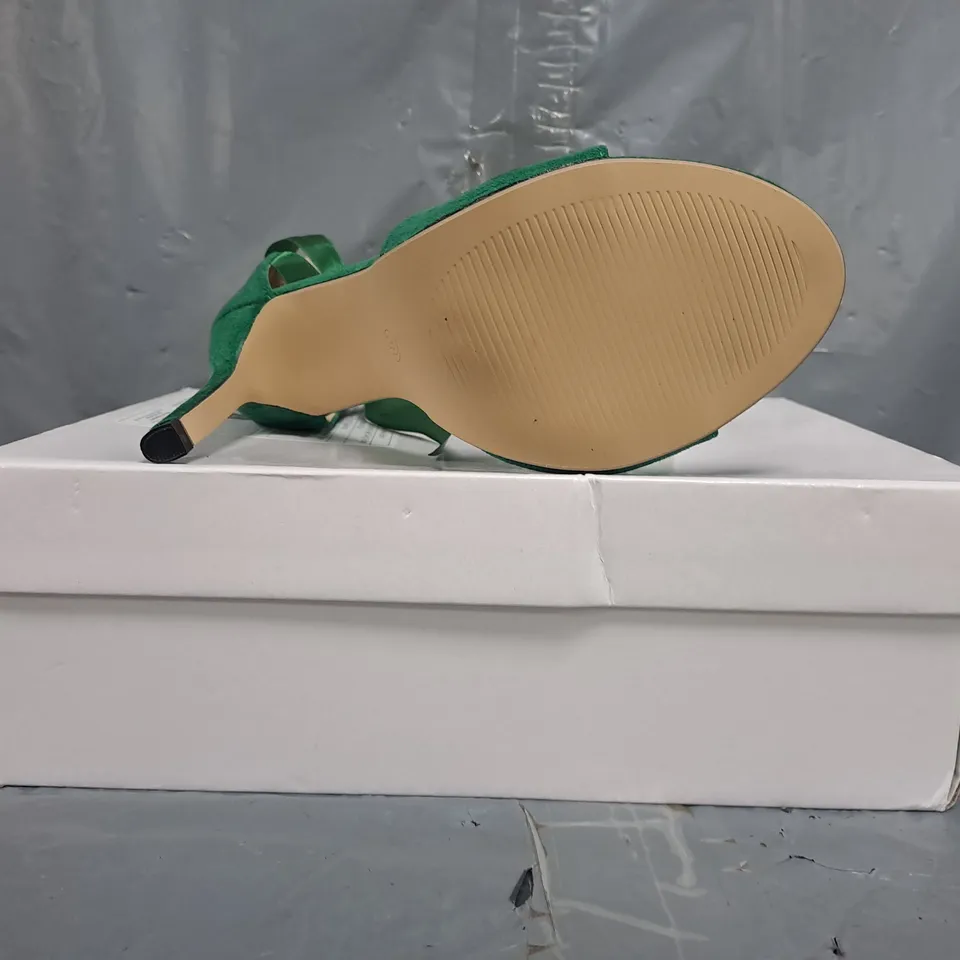 BOXED PAIR OF UNBRANDED OPEN TOE STILETTO HEELS IN GREEN SIZE EU 38