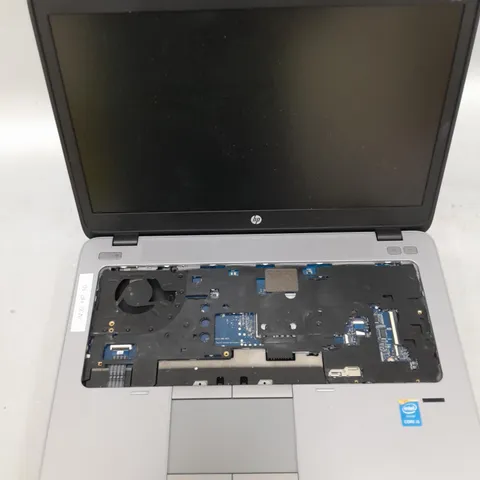 HP 840 LAPTOP