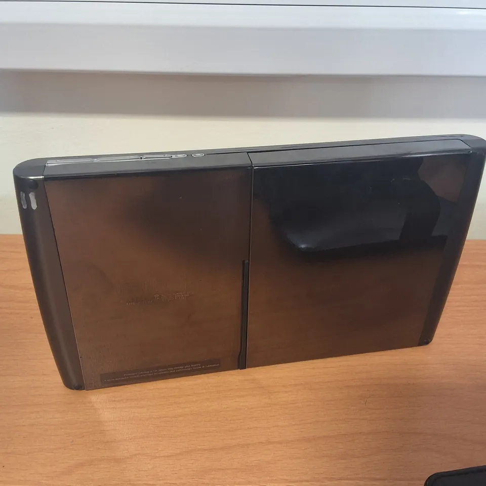 LOT OF 15 ASSORTED ARCHOS INTERNET TABLETS WITH CASES