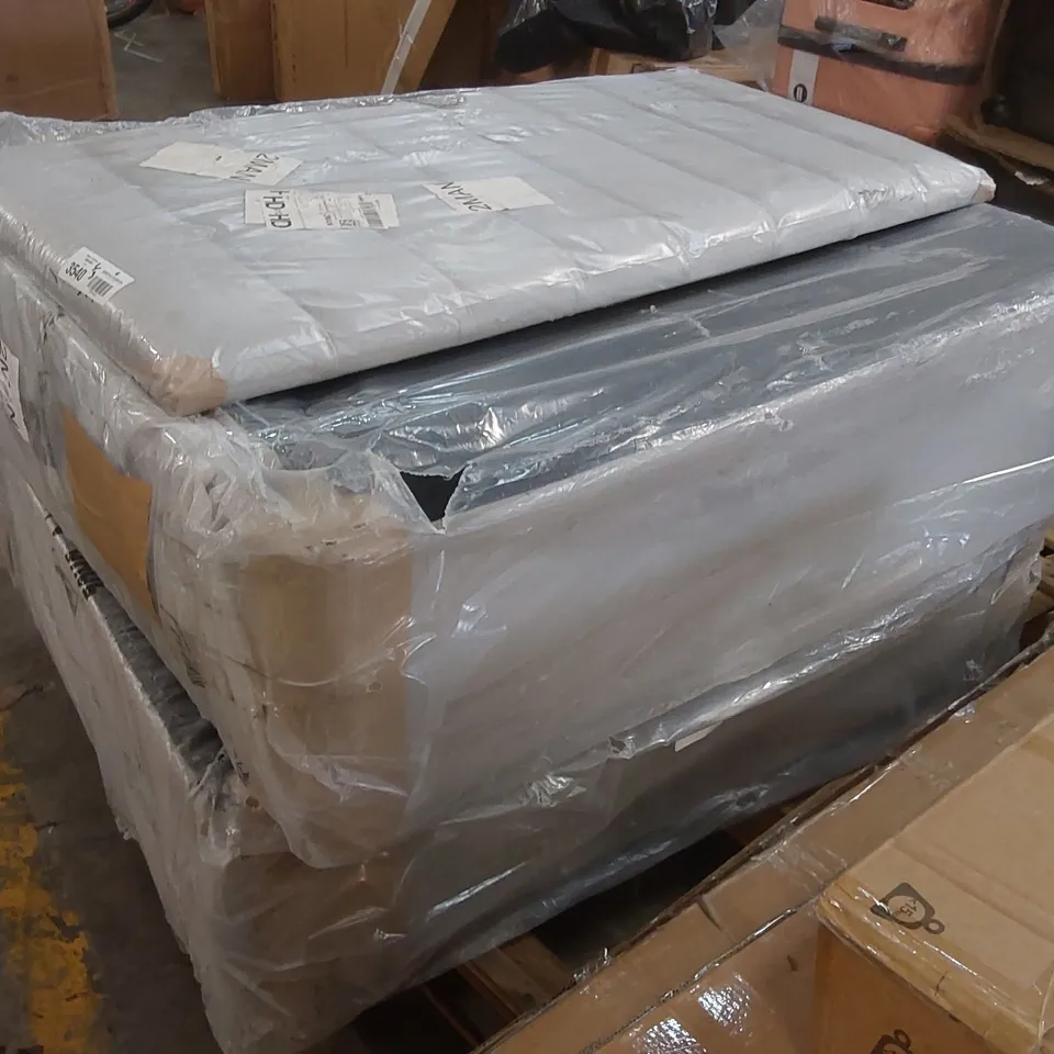 BAGGED GREY VELVET 4FT SMALL DOUBLE DIVAN BED WITH HEADBOARD (3 ITEMS)