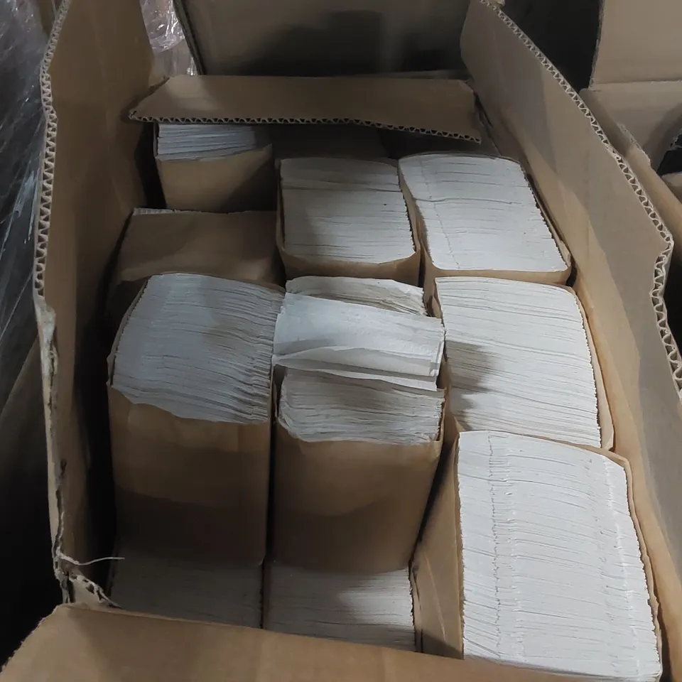 PALLET OF ASSORTED ITEMS INCLUDING: ELECTRIC CAR CLEANERS, FEMOMETER HCG TESTS, CEILING LIGHTS, POPPIES NAPKINS ECT