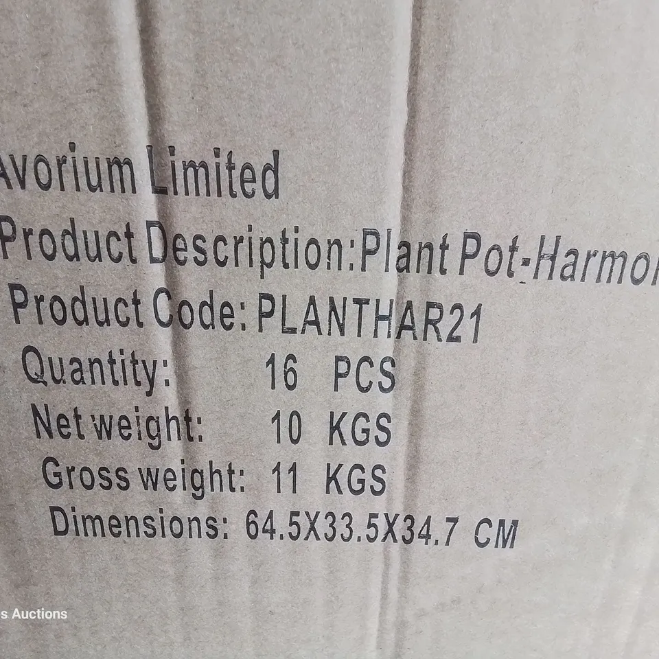 CASE OF 16 BRAND NEW CERAMIC DECORATIVE PLANT POTS GREEN