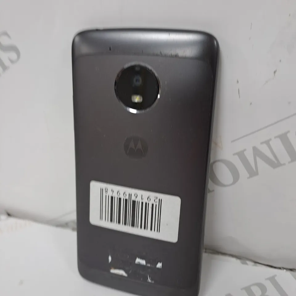 MOTOROLA E4 PHONE