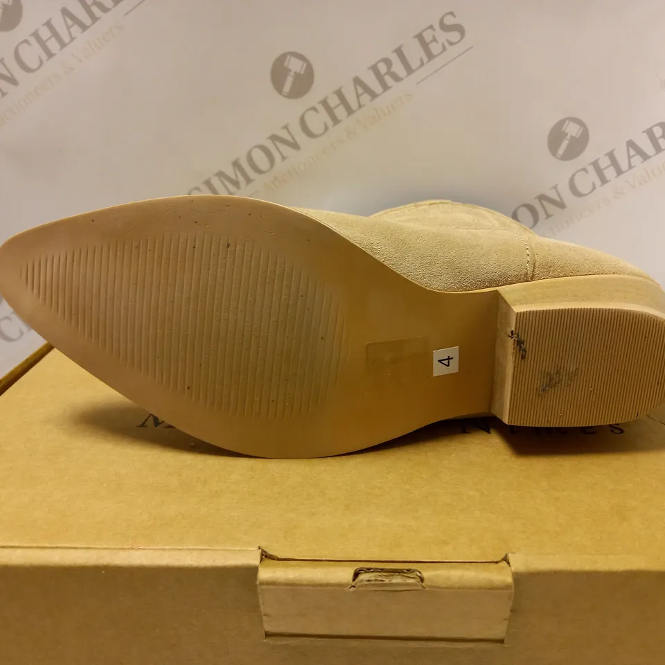 BOXED MAISON DE NIMES SUEDE WESTERN BOOTS, CAMEL - SIZE 4