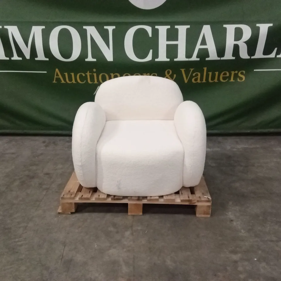 QUALITY DESIGNER BOUCLE FABRIC CHAIR