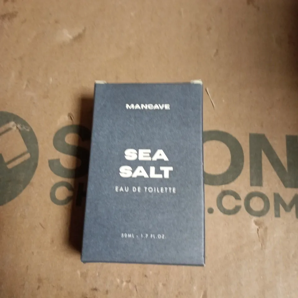 APPROXIMATELY 10 ASSORTED PERFUMES INCLUDING MANCAVE SEA SALT AND SMART COLLECTION 