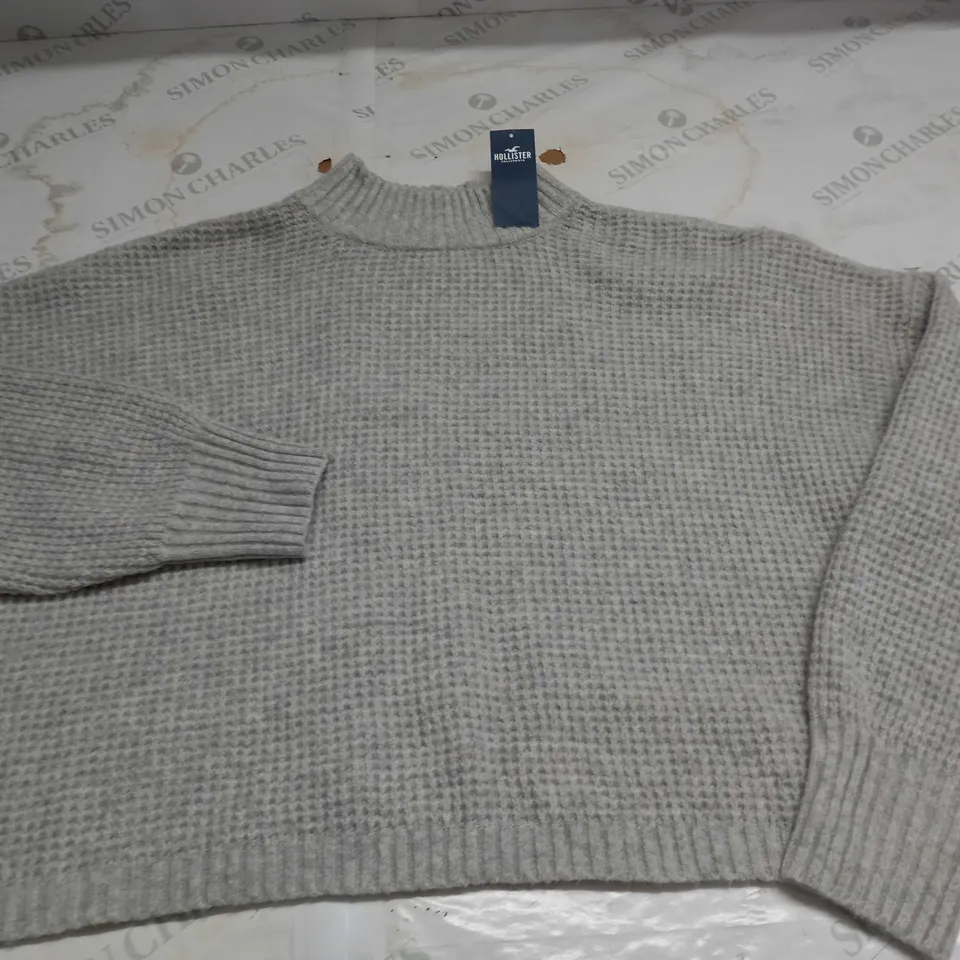 HOLLISTER GREY KNITTED JUMPER - L