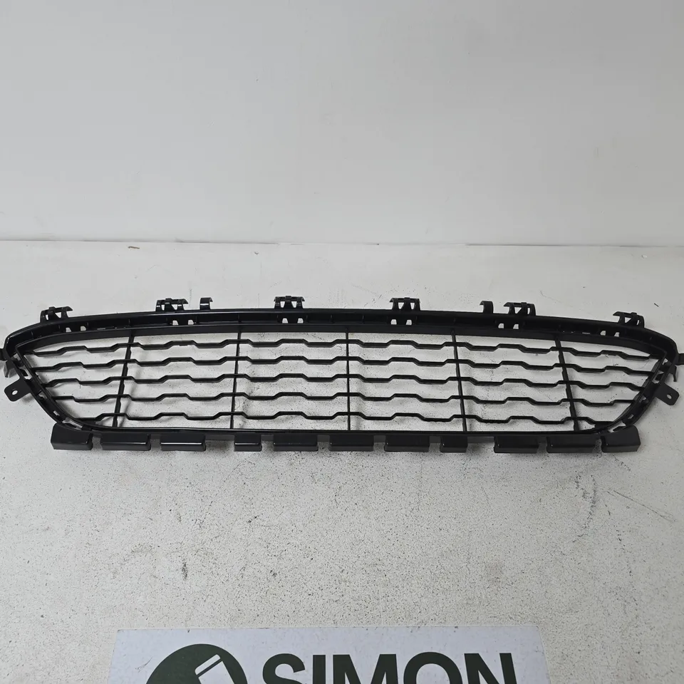 BMW 1 SERIES F20 F21 LCI M SPORT FRONT LOWER CENTRE GRILL 2015-2018