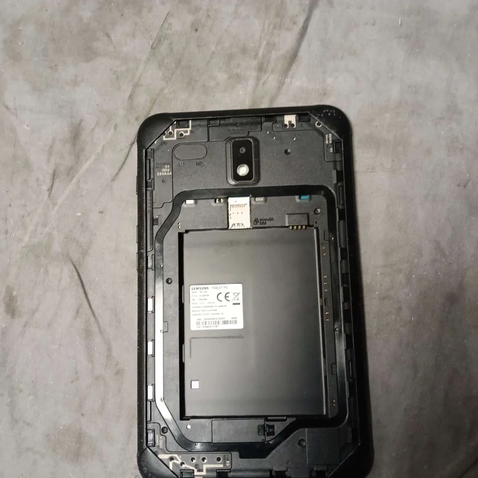 SAMSUNG TABLET PC SM-T395 16GB BLACK – CRACKED SCREEN