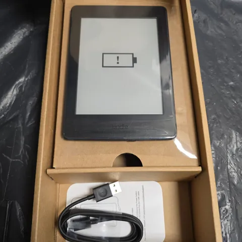 AMAZON KINDLE PAPERWHITE 6" E-READER (7TH GEN) – BOXED