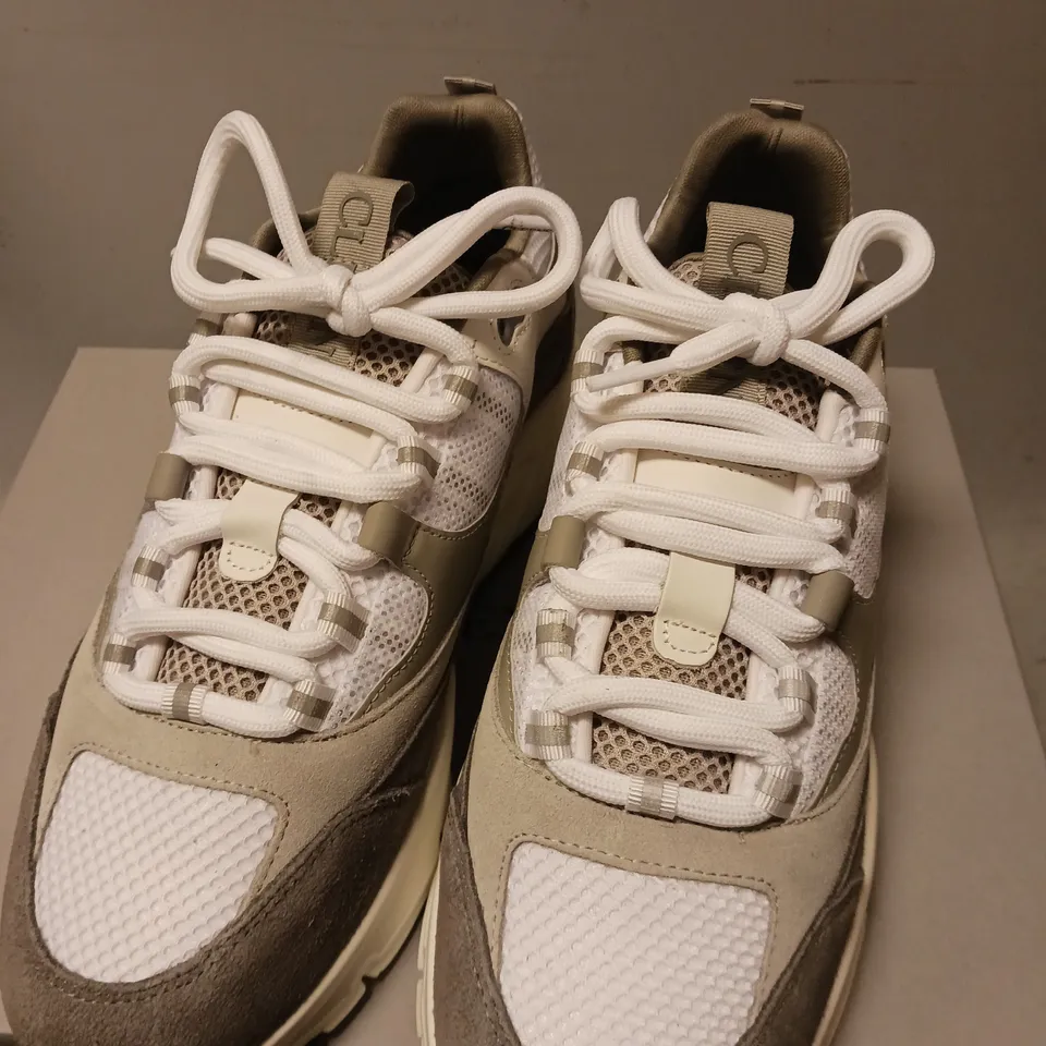 BOXED PAIR OF CLEENS AERO RUNNER TRAINERS, DOVE GREY - UK SIZE 8.5