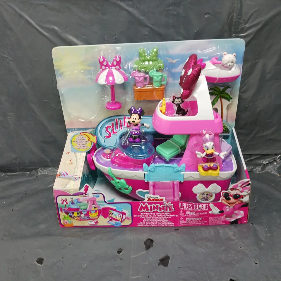 MINNIE MOUSE BOWDAZZLING YACHT PLAYSET