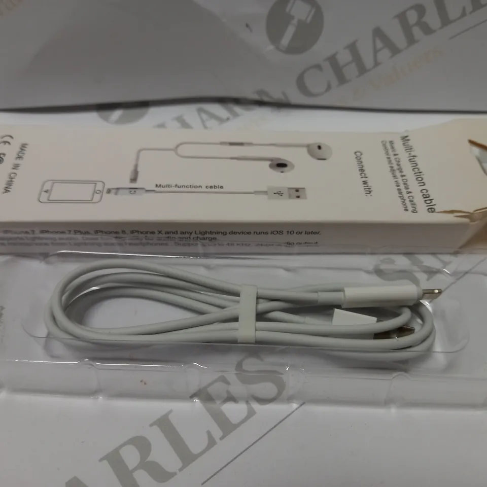 LOT OF APPROXIMATELY 7 USB-A TO LIGHTNING CONNECTOR CABLE AND MUSIC ADAPTER