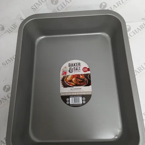 SET OF 5 SILVER BAKING TRAY