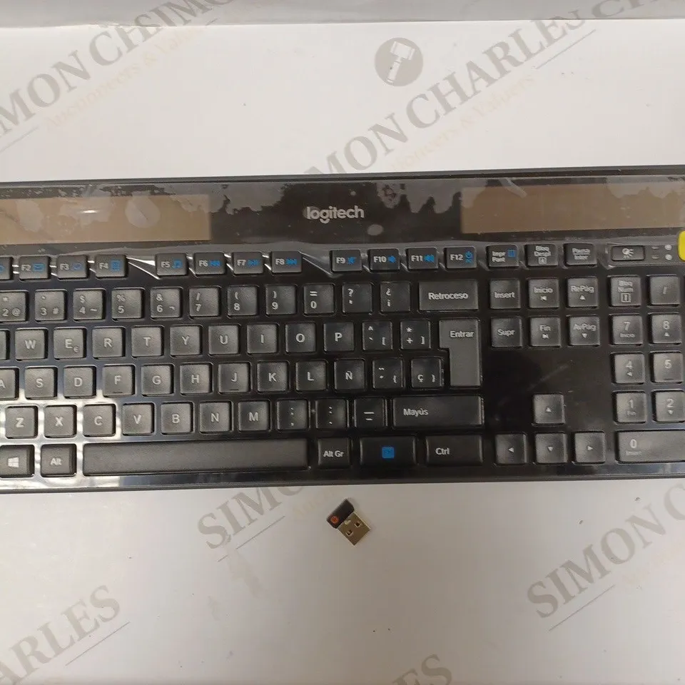 LOGITECH K750 WIRELESS SOLAR KEYBOARD FOR WINDOWS, QWERTY SPANISH LAYOUT - BLACK
