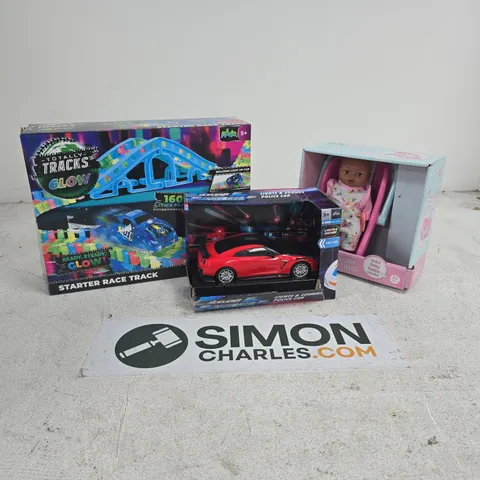 APPROXIMATELY 10 ASSORTED TOYS & GAMES PRODUCTS TO INCLUDE CUP CAKE MINI BABY AND CARRIER, XCELER8, TOTALLY TRACKS GLOW STARTER RACE TRACK, ETC